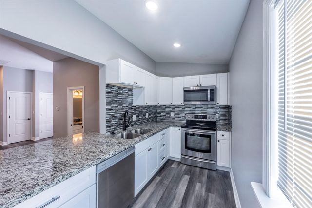 715 35th Street, Galveston, TX 77550