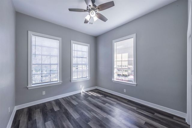 715 35th Street, Galveston, TX 77550