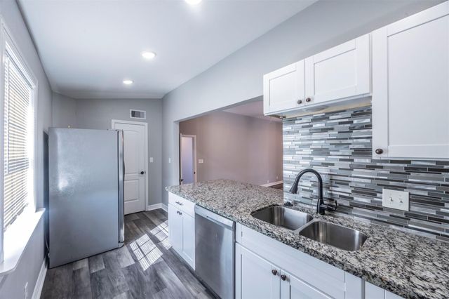 715 35th Street, Galveston, TX 77550