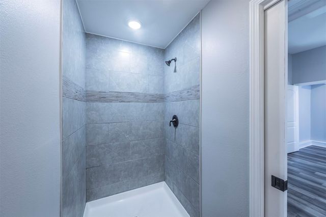 715 35th Street, Galveston, TX 77550