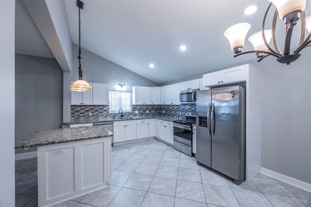 715 35th Street, Galveston, TX 77550