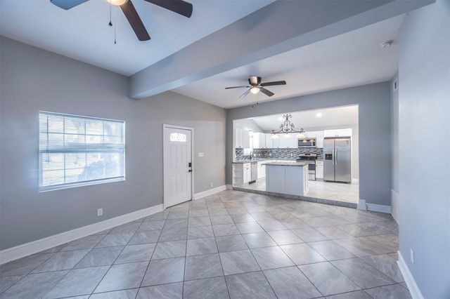715 35th Street, Galveston, TX 77550