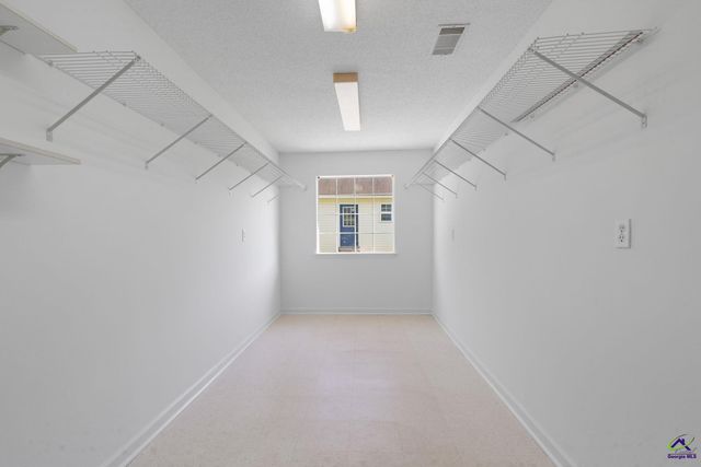 102 Meadow Court, Warner Robins, GA 31088