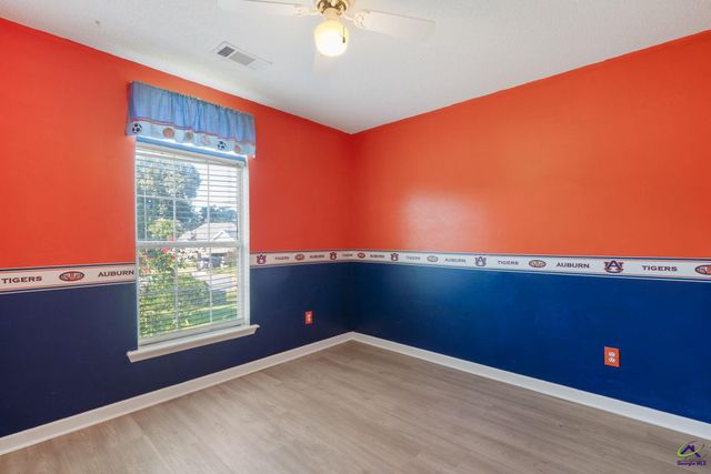 102 Meadow Court, Warner Robins, GA 31088