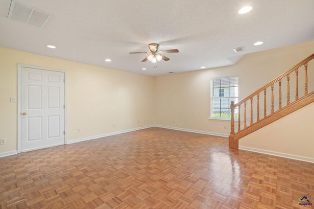 102 Meadow Court, Warner Robins, GA 31088