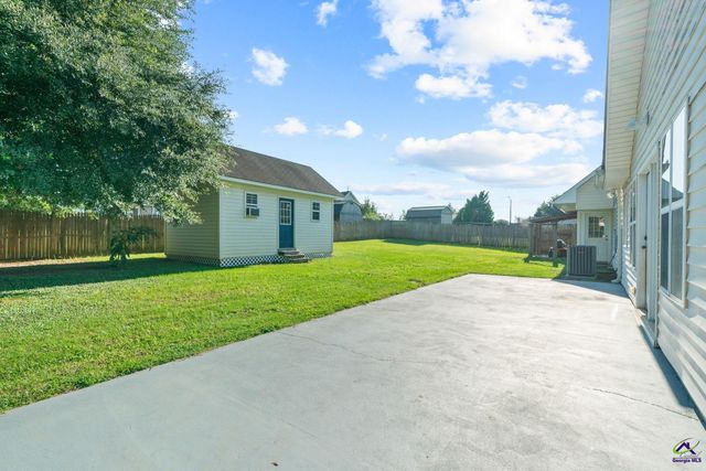 102 Meadow Court, Warner Robins, GA 31088