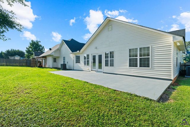 102 Meadow Court, Warner Robins, GA 31088