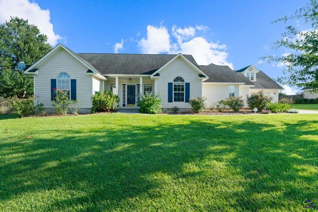 102 Meadow Court, Warner Robins, GA 31088