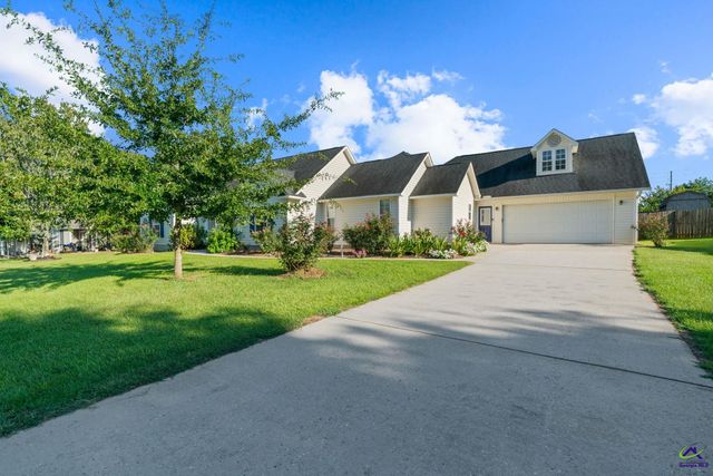 102 Meadow Court, Warner Robins, GA 31088