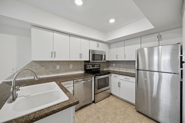 18040 Midway Road 218, Dallas, TX 75287