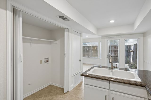 18040 Midway Road 218, Dallas, TX 75287