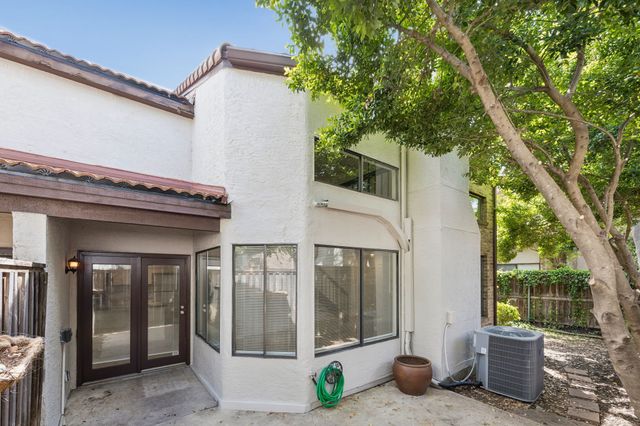 18040 Midway Road 218, Dallas, TX 75287