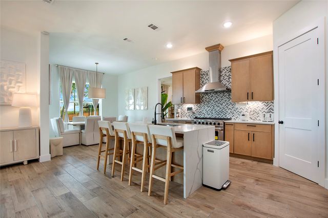 301 Paint Pony Trail N, Fort Worth, TX 76108