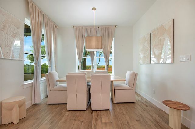 301 Paint Pony Trail N, Fort Worth, TX 76108