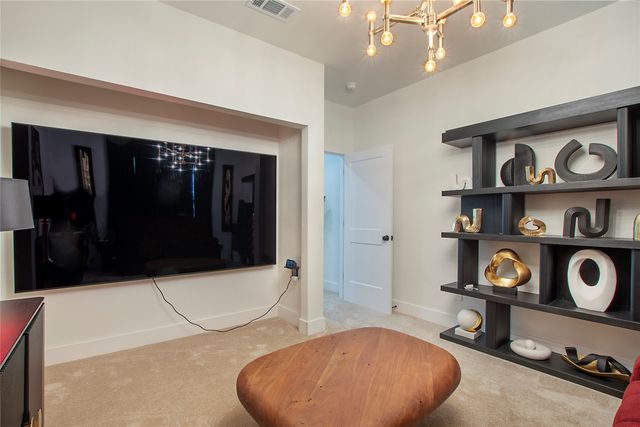 301 Paint Pony Trail N, Fort Worth, TX 76108