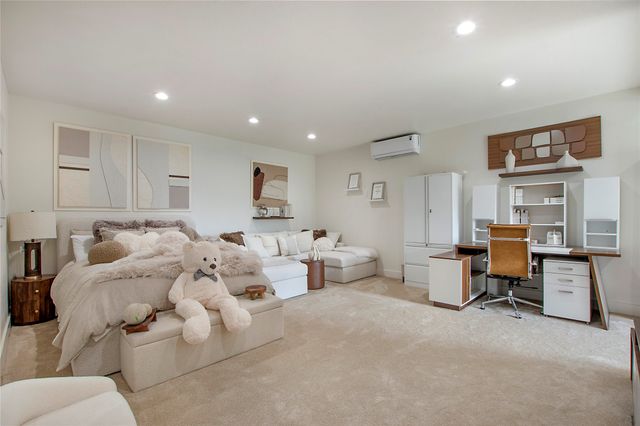 301 Paint Pony Trail N, Fort Worth, TX 76108