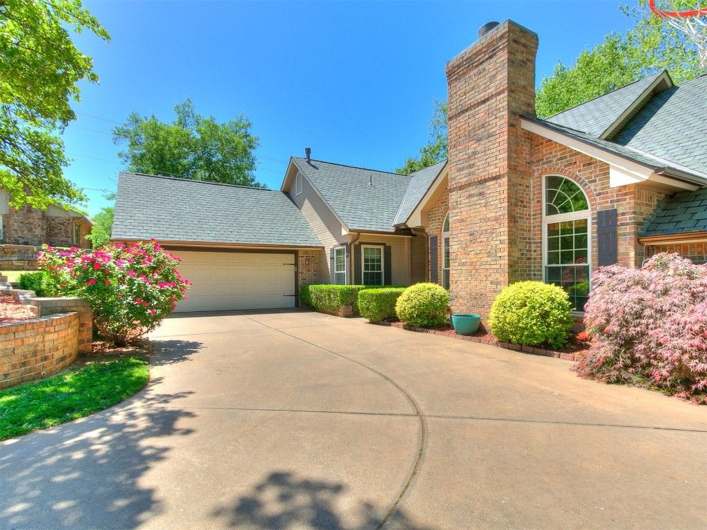 402 Hunters Court, Edmond, OK 73034