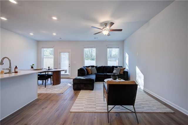 357 Navigator Lane, Mcdonough, GA 30253