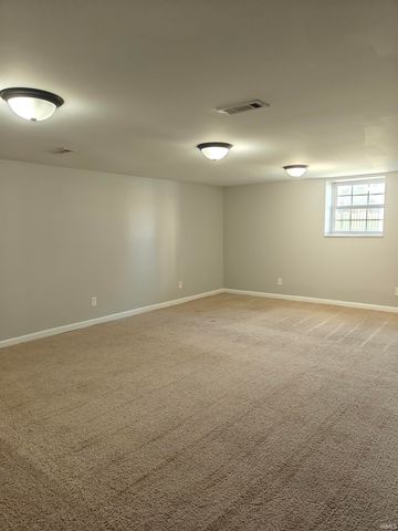 6401 E Oak Street, Evansville, IN 47715