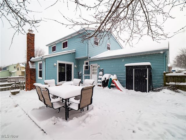 10000 Munich Drive, Parma, OH 44130