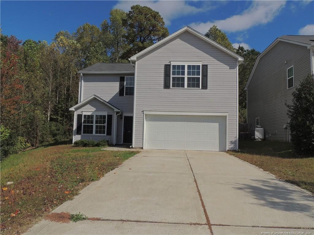 46 Hallow Oak Street, Spring Lake, NC 28390