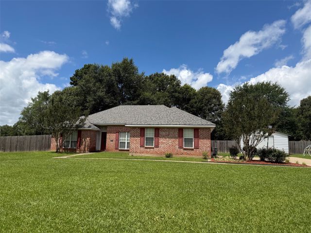 123 Ann Lane, Stonewall, LA 71078