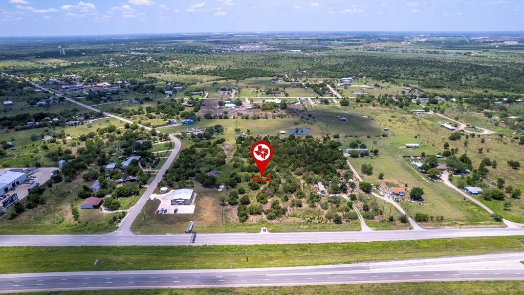 11908 Us Highway 183 Highway S, Mustang Ridge, TX 78610