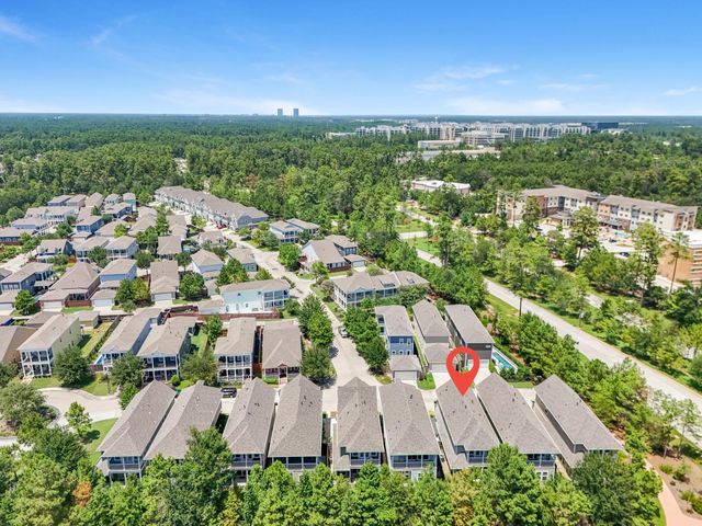 11 Thorpe Lane, Spring, TX 77389