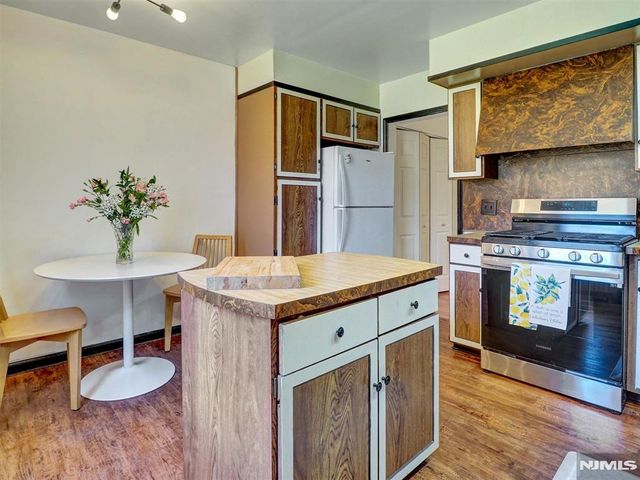 24 54th Street, Bayonne, NJ 07002