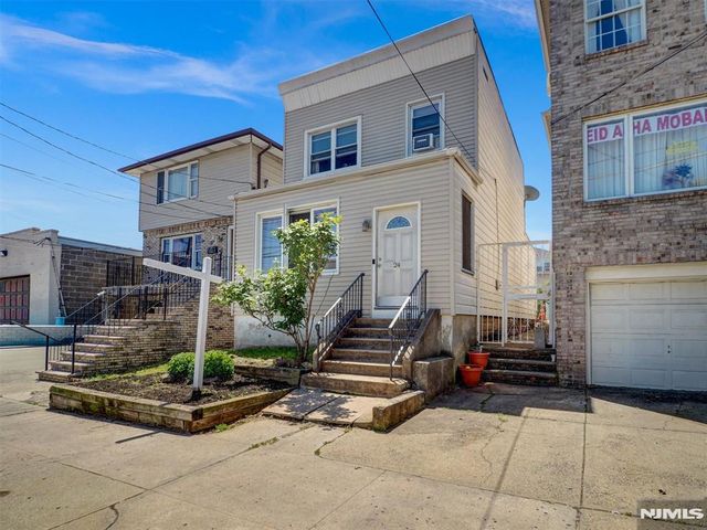 24 54th Street, Bayonne, NJ 07002