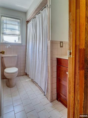 24 54th Street, Bayonne, NJ 07002
