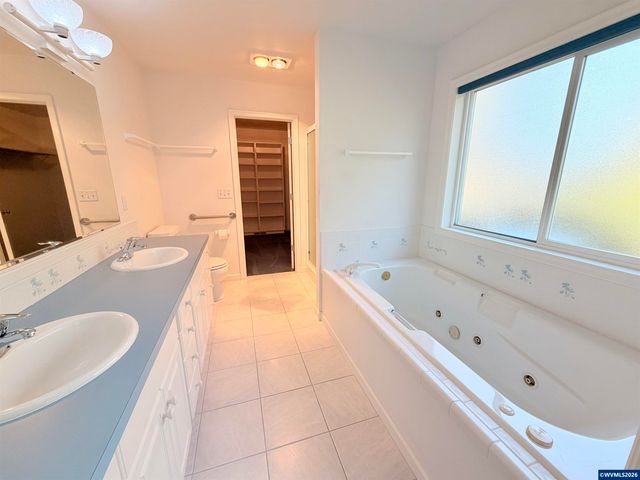 4153 NW Tamarack Dr, Corvallis, OR 97330