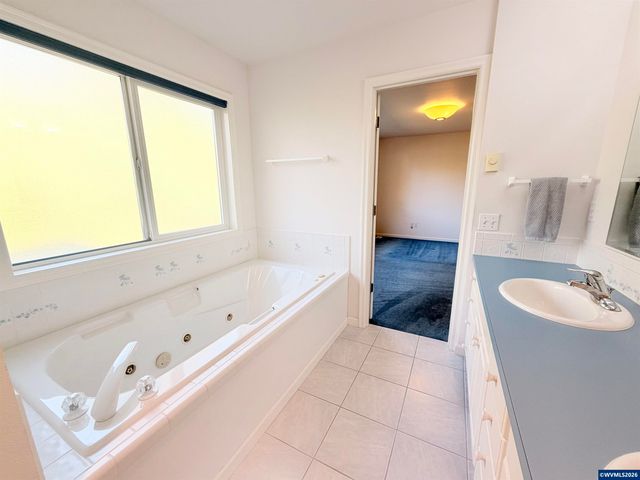 4153 NW Tamarack Dr, Corvallis, OR 97330