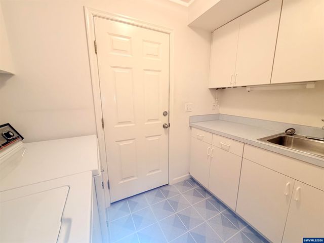 4153 NW Tamarack Dr, Corvallis, OR 97330