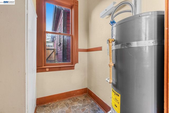 2303 Union St, Eureka, CA 95501