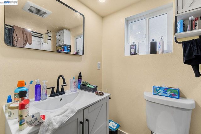 2303 Union St, Eureka, CA 95501