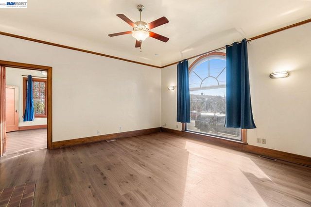 2303 Union St, Eureka, CA 95501