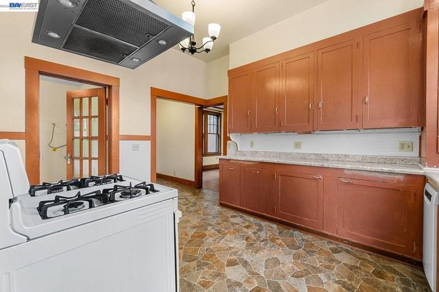 2303 Union St, Eureka, CA 95501