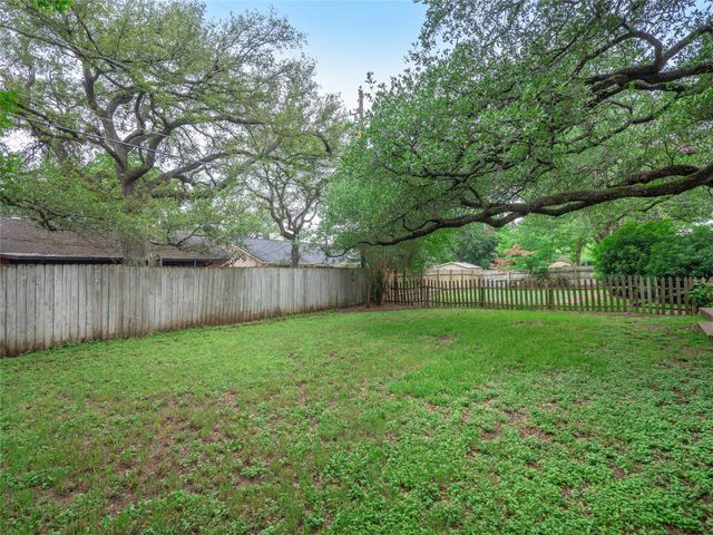 3609 Oak Creek DR, Austin, TX 78727