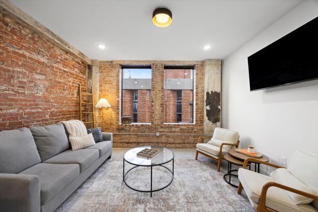 117 E 7th St Apt 706F, Chattanooga, TN 37402