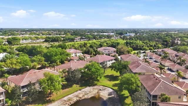 4266 VICENZA DRIVE A39, Venice, FL 34293