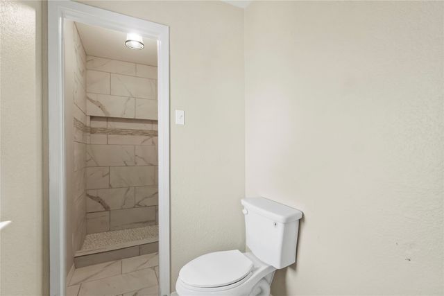 1109 Neptune Drive, Cedar Hill, TX 75104