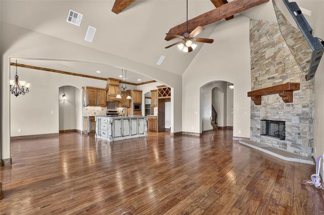 9021 NW 148th Place, Yukon, OK 73099