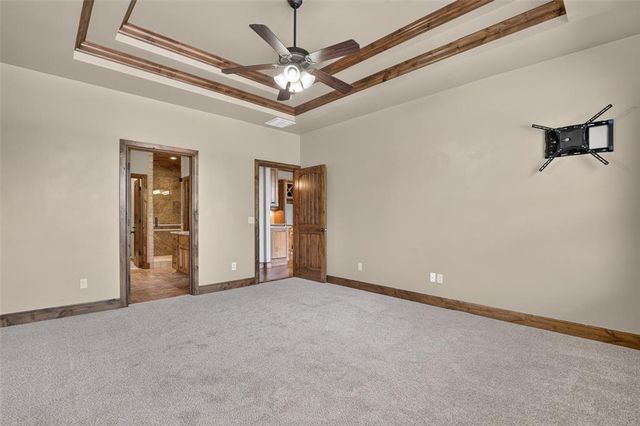9021 NW 148th Place, Yukon, OK 73099