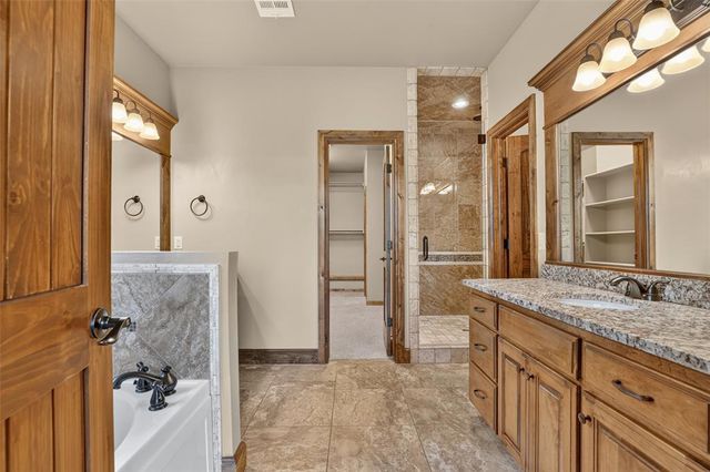 9021 NW 148th Place, Yukon, OK 73099