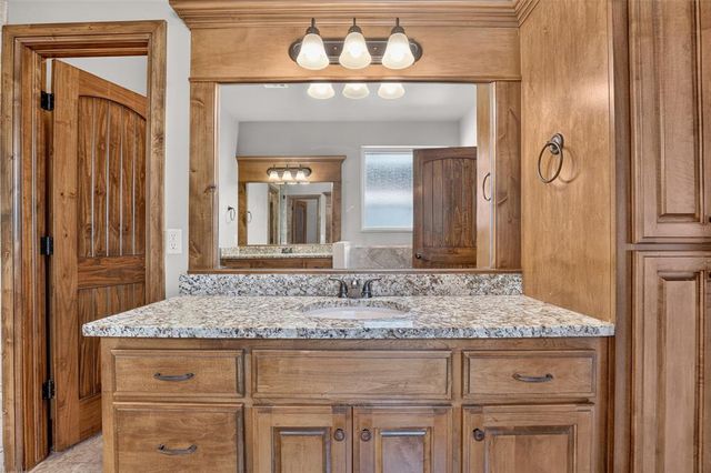 9021 NW 148th Place, Yukon, OK 73099