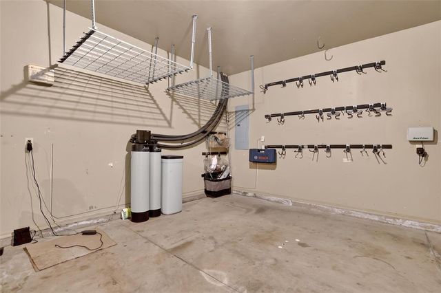 9021 NW 148th Place, Yukon, OK 73099