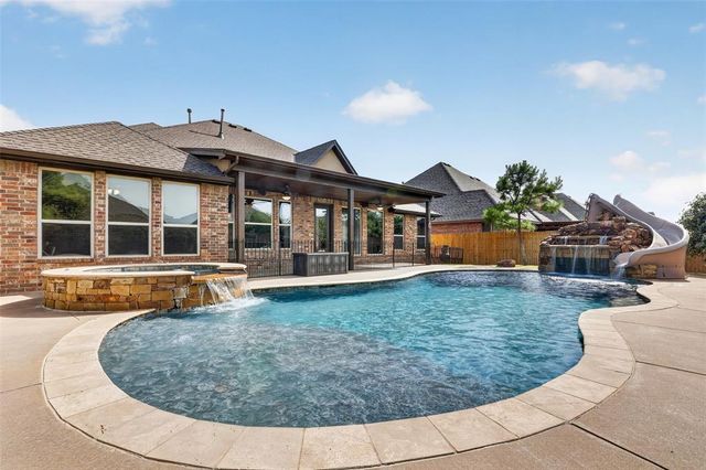 9021 NW 148th Place, Yukon, OK 73099