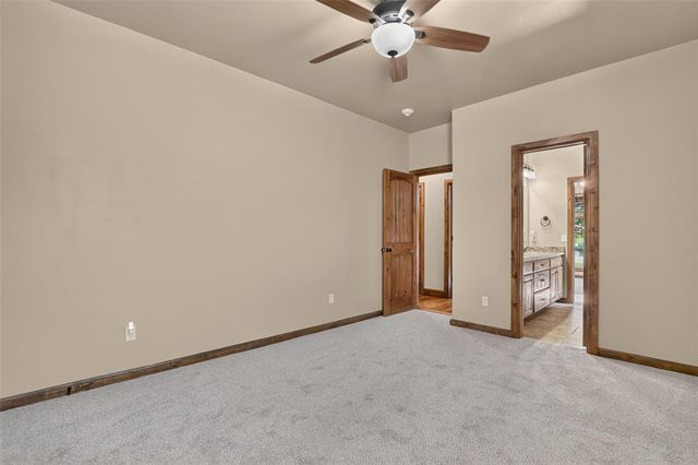9021 NW 148th Place, Yukon, OK 73099