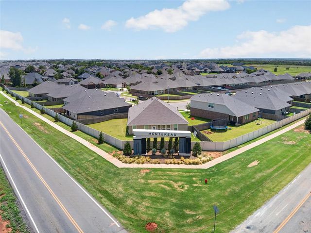 9021 NW 148th Place, Yukon, OK 73099